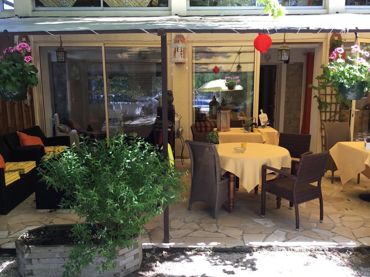 Les Palettes Ξενοδοχείο Salavas Εξωτερικό φωτογραφία